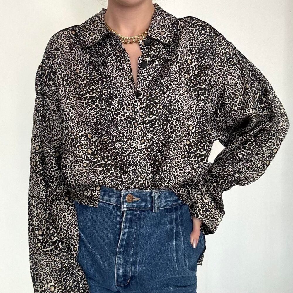 American-vintage Women's Black and White Blouse